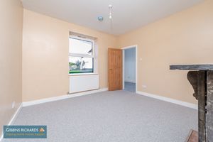 Sitting Room- click for photo gallery